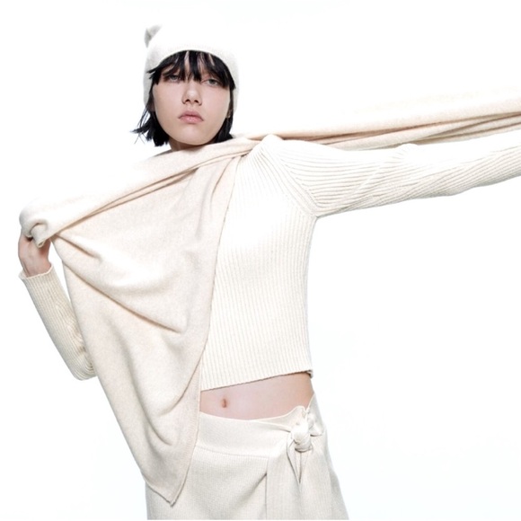 Zara TWO PIECE SET of cashmere XL scarf and beanie hat - Picture 3 of 4